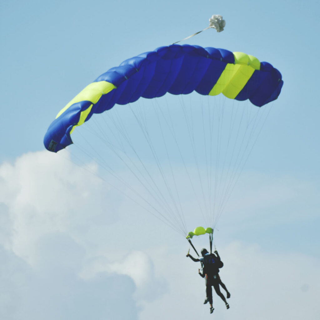 Tandem sky dive